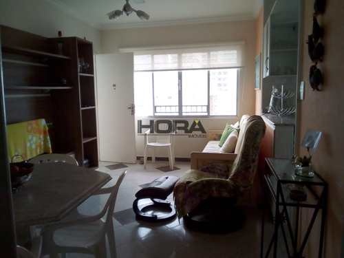 Apartamento, código 119 em Santos, bairro Gonzaga