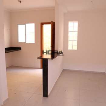 Casa em São Vicente, bairro Vila Valença