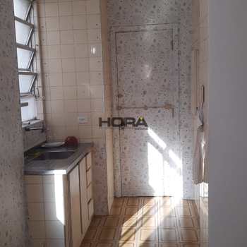 Apartamento em Santos, bairro Gonzaga