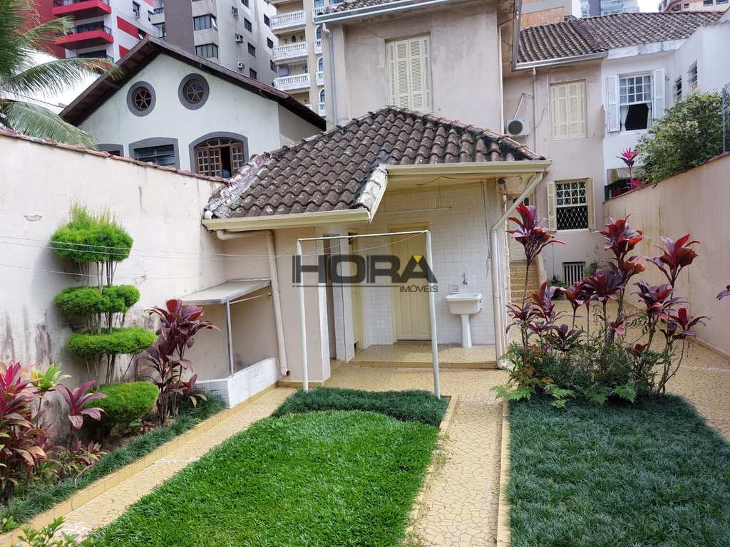 Sobrado em Santos, no bairro Aparecida