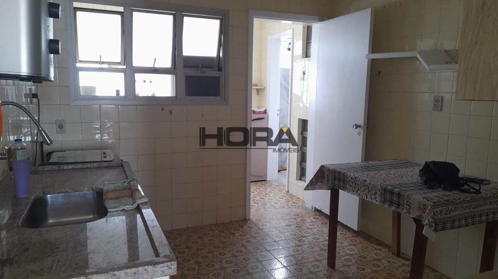 Apartamento em Santos, no bairro Gonzaga