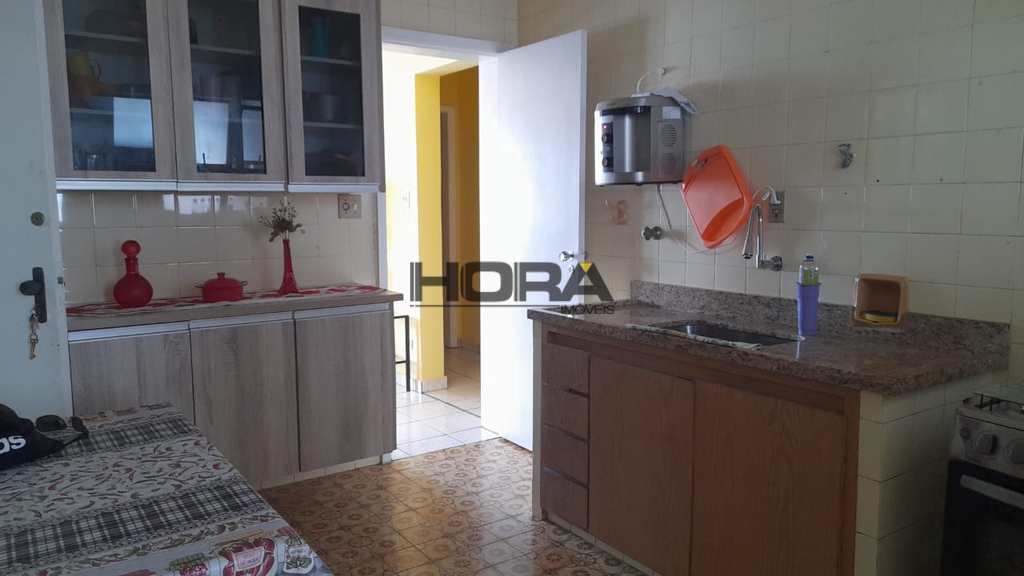 Apartamento em Santos, no bairro Gonzaga