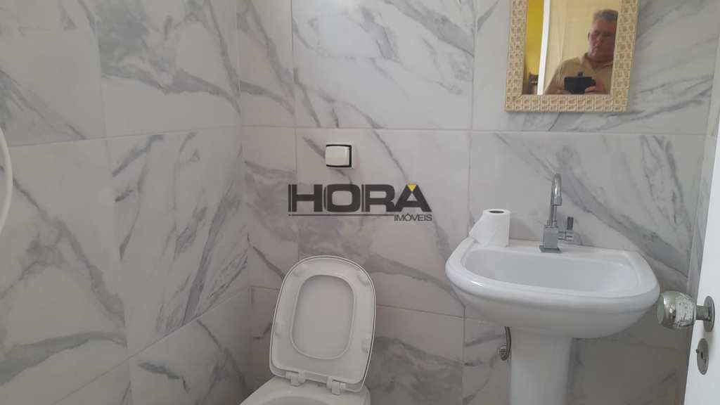 Apartamento em Santos, no bairro Gonzaga