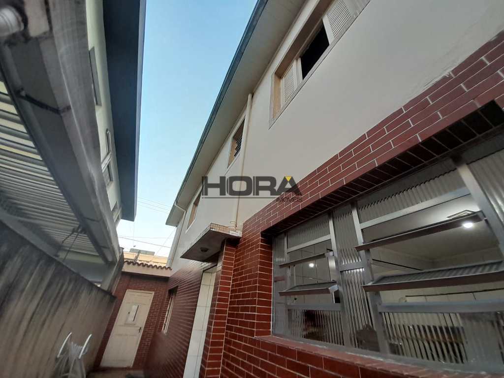 Sobrado em Santos, no bairro Aparecida