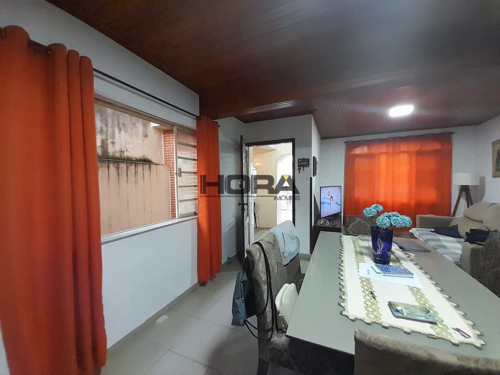 Sobrado em Santos, no bairro Aparecida