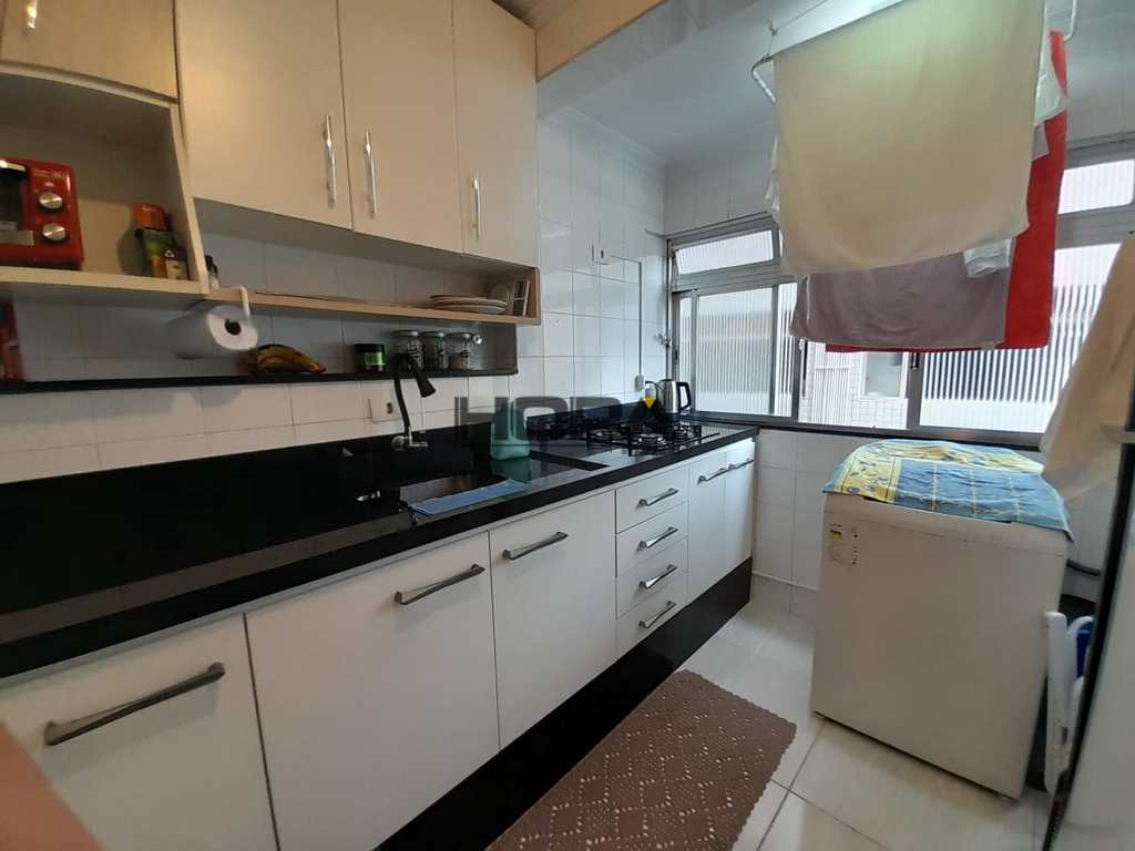 Apartamento em Santos, no bairro Gonzaga