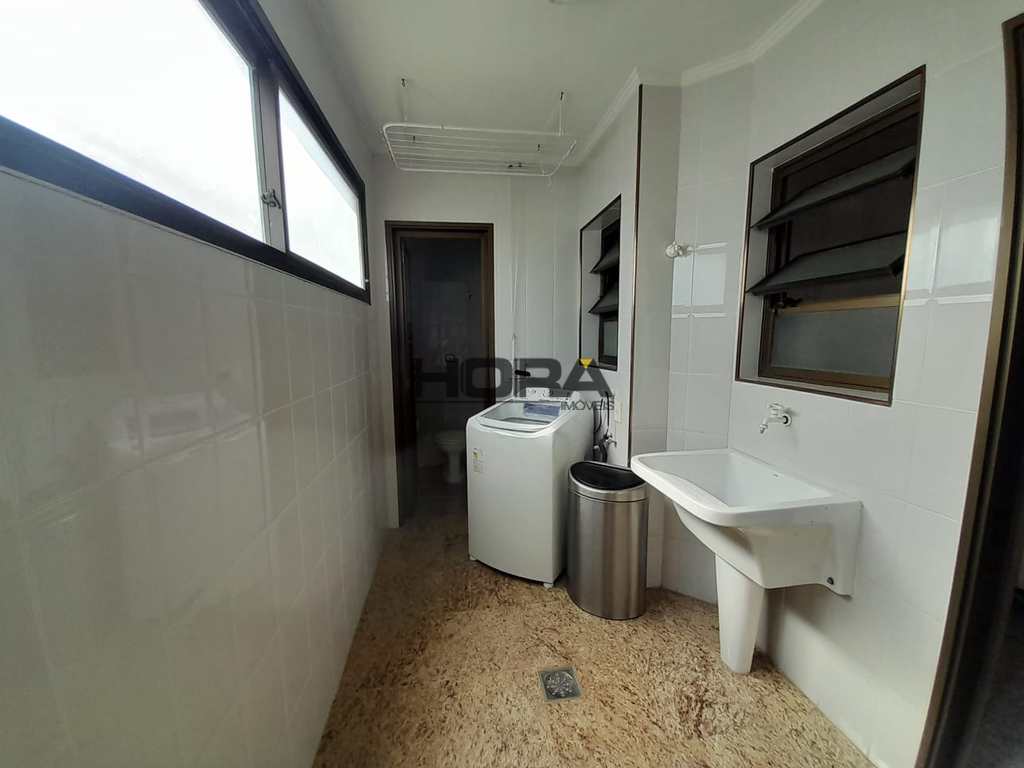 Apartamento em Santos, no bairro Gonzaga