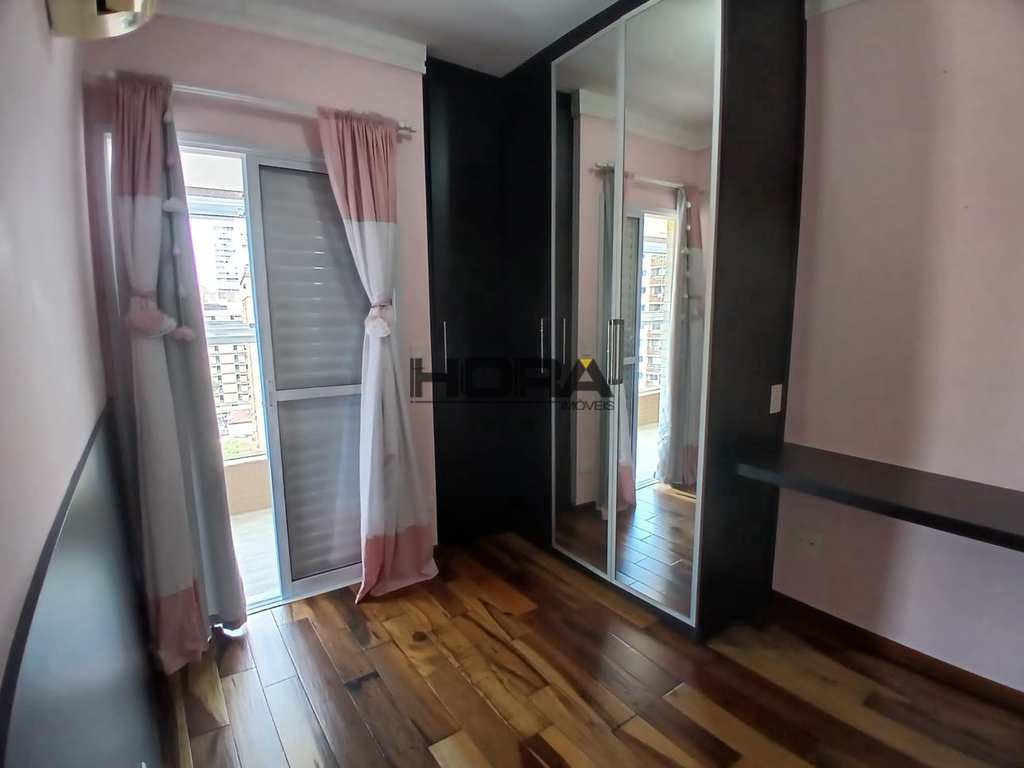 Apartamento em Santos, no bairro Gonzaga