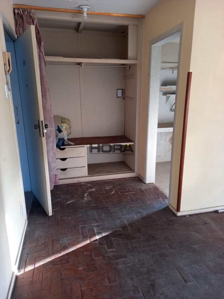 Apartamento em Santos, no bairro Gonzaga