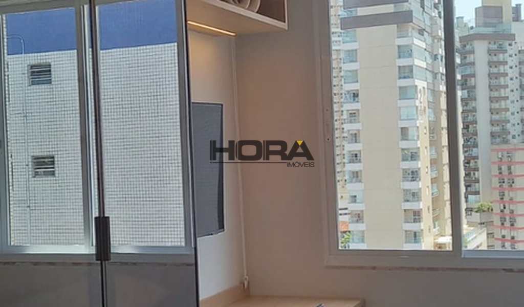 Apartamento em Santos, bairro Gonzaga