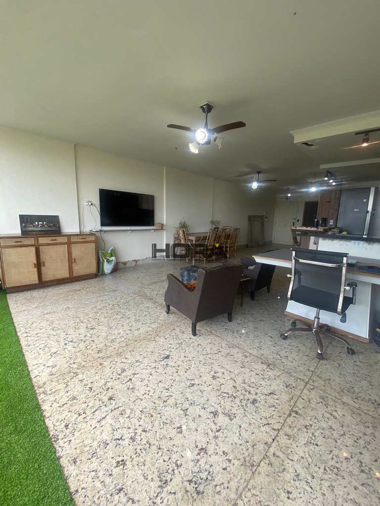Apartamento em Santos, no bairro Gonzaga