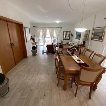 Apartamento em Santos, bairro Gonzaga