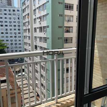 Apartamento em São Vicente, bairro Itararé