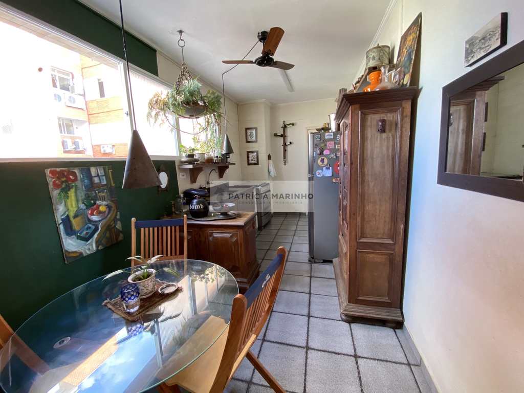 Apartamento em Santos, no bairro Boqueirão