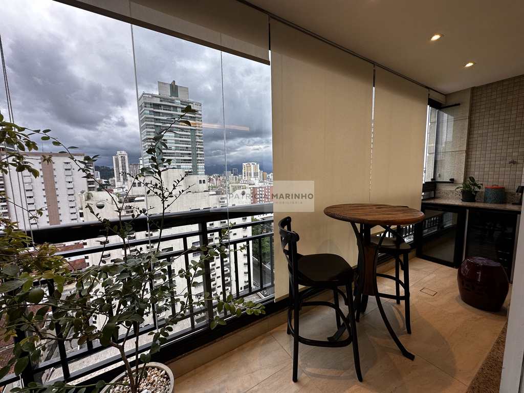 Apartamento em Santos, no bairro Gonzaga