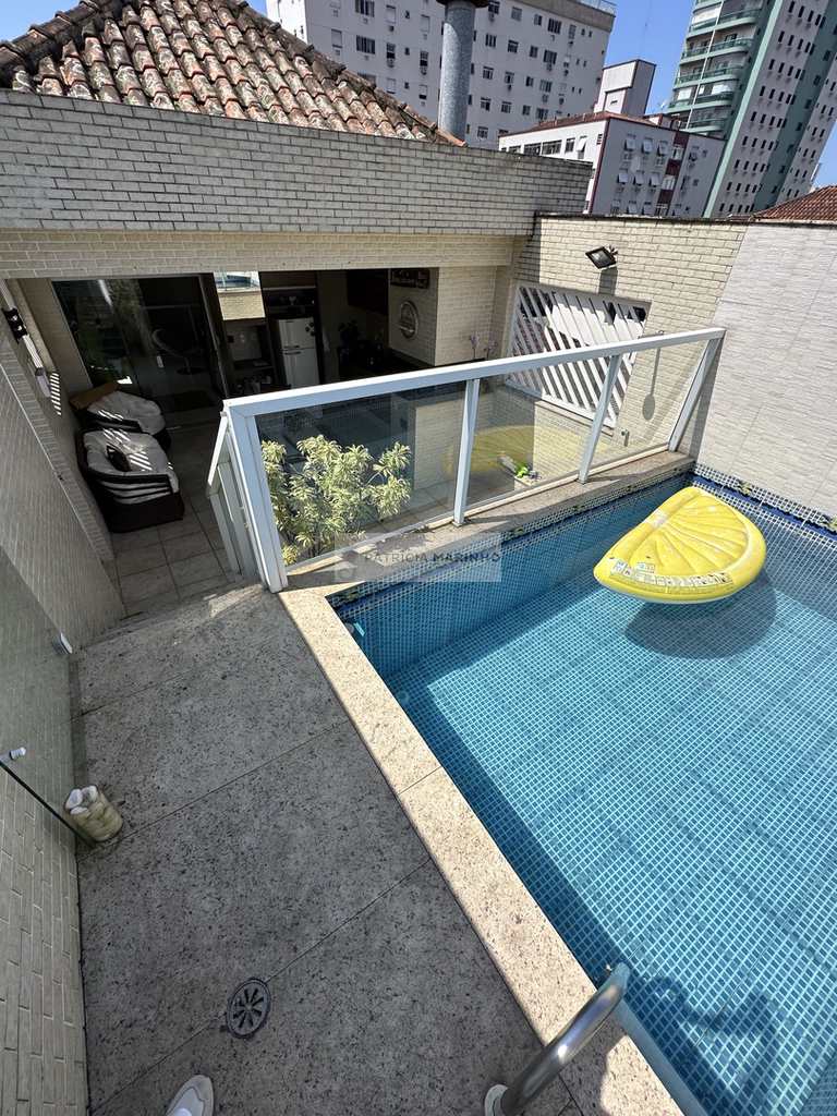 Casa em Santos, no bairro Embaré