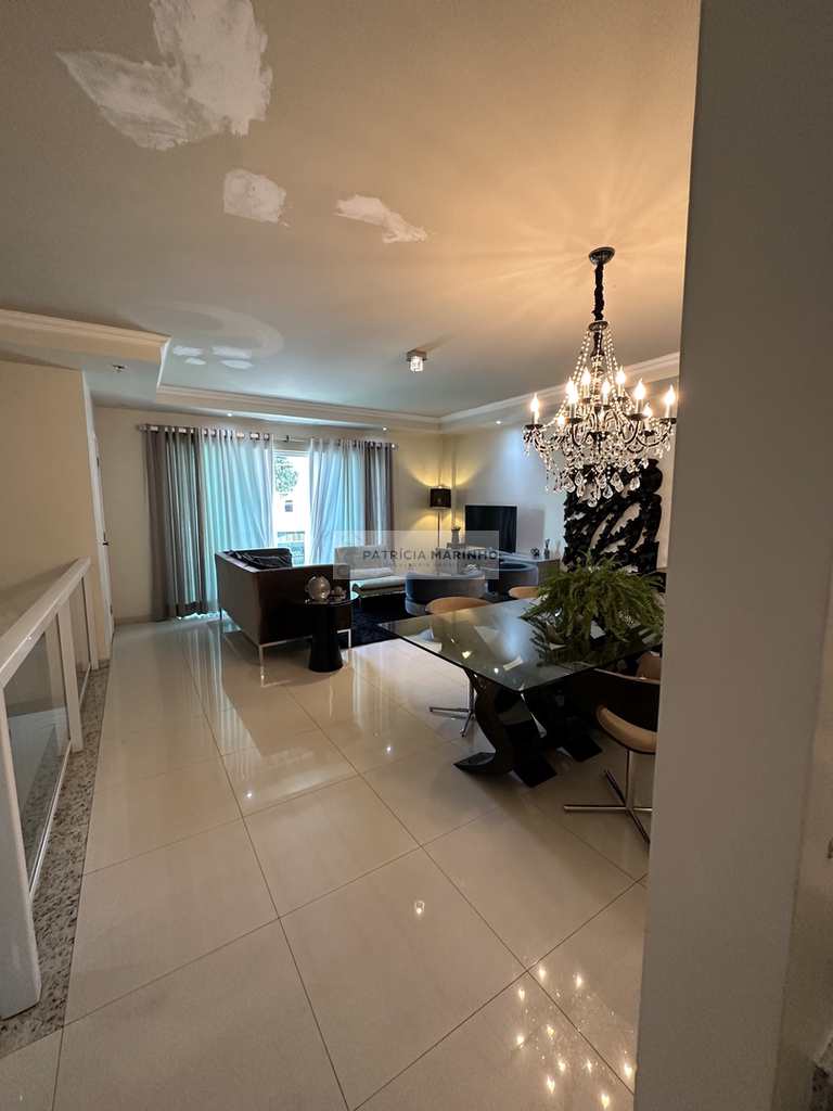 Casa em Santos, no bairro Embaré