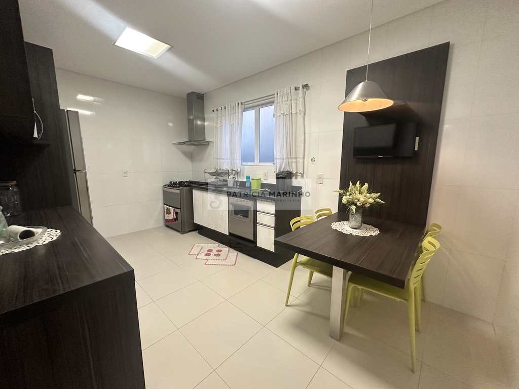 Casa em Santos, no bairro Boqueirão