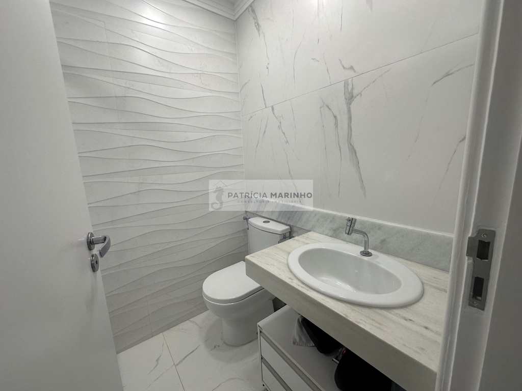 Casa em Santos, no bairro Boqueirão
