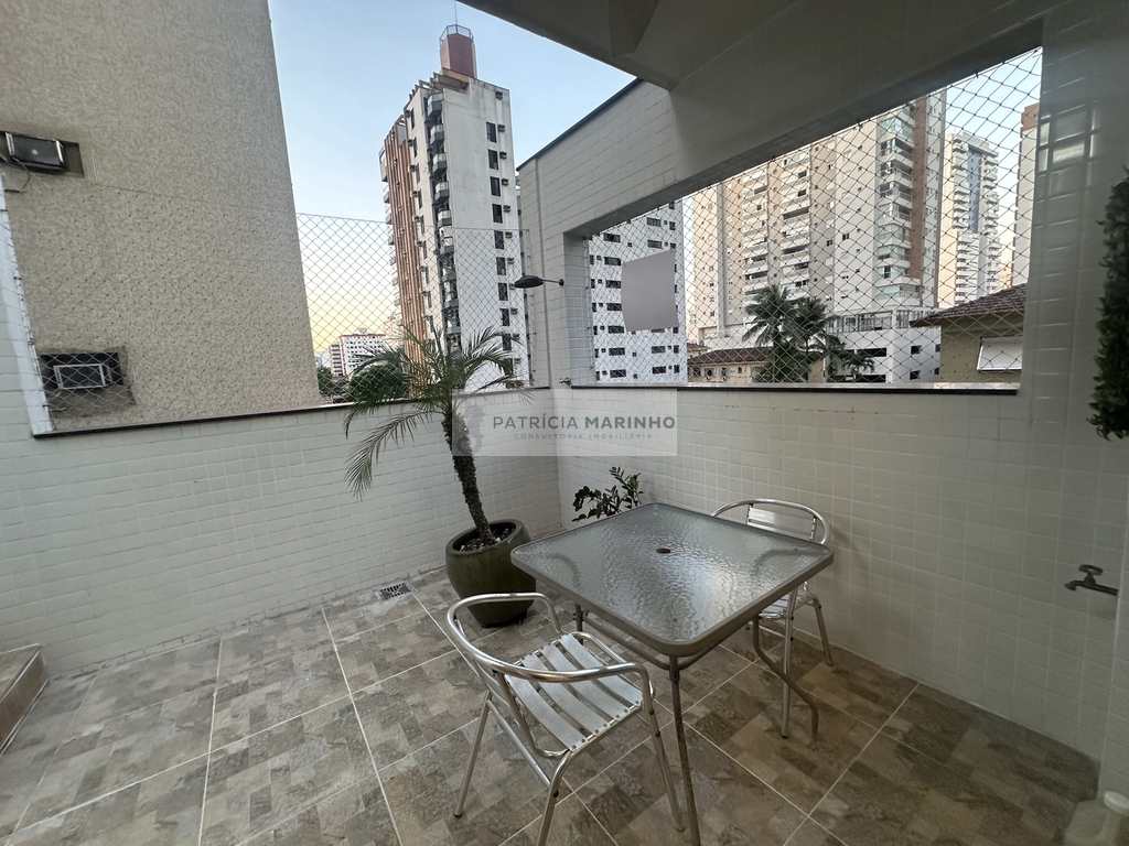 Casa em Santos, no bairro Boqueirão