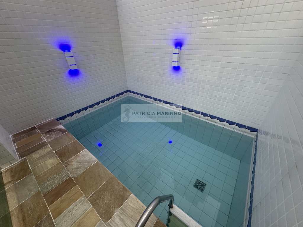 Casa em Santos, no bairro Boqueirão