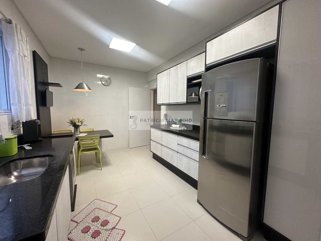 Casa em Santos, no bairro Boqueirão