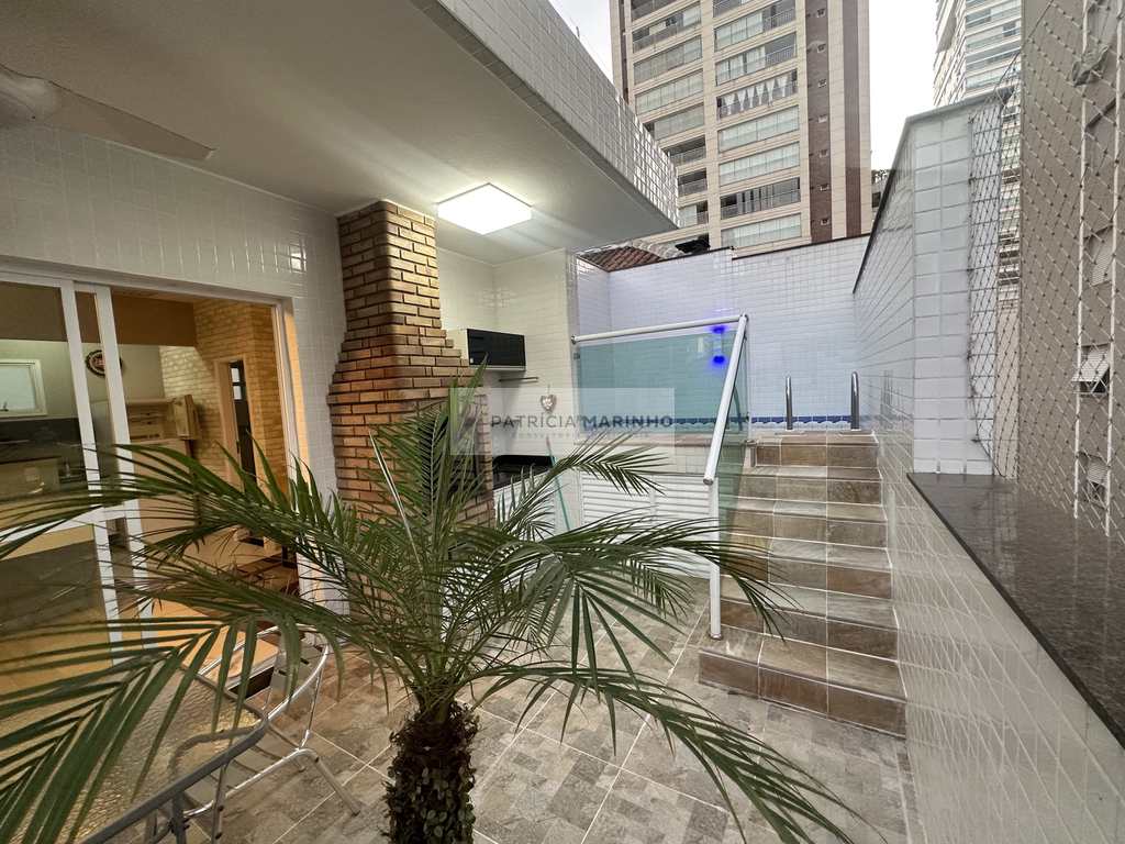 Casa em Santos, no bairro Boqueirão