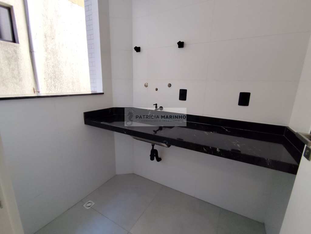 Casa em Santos, no bairro Boqueirão
