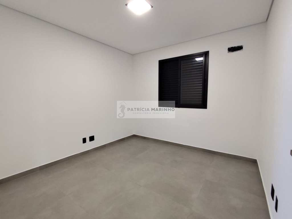 Casa em Santos, no bairro Boqueirão