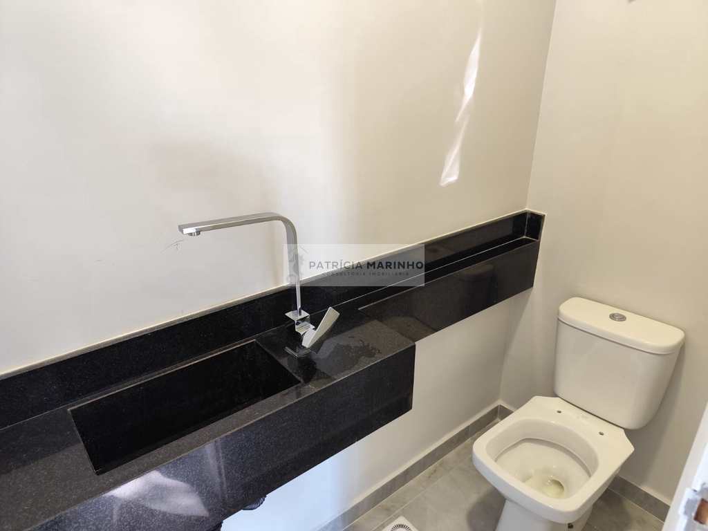 Casa em Santos, no bairro Boqueirão