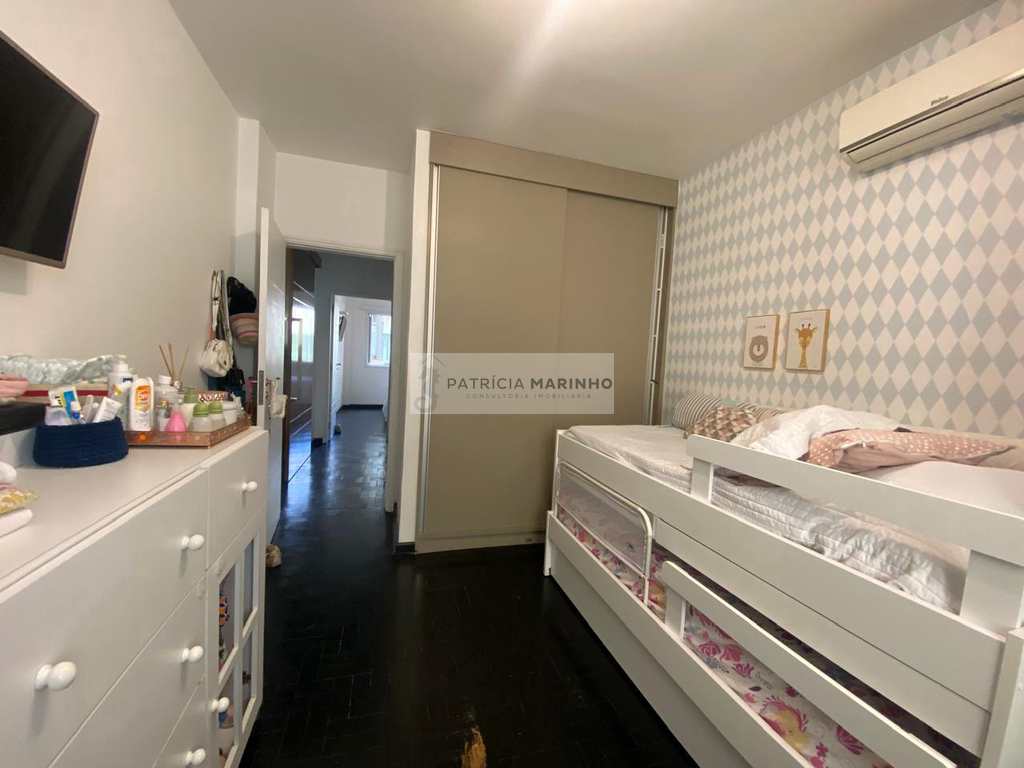 Apartamento em Santos, no bairro Boqueirão