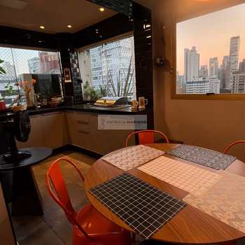 Apartamento em Santos, bairro Boqueirão