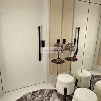 Apartamento em Santos, bairro Boqueirão