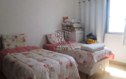 Apartamento, código 379 em Praia Grande, bairro Caiçara
