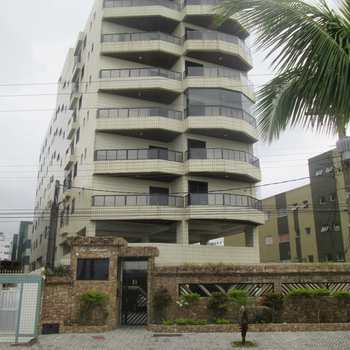 Apartamento em Praia Grande, bairro Caiçara