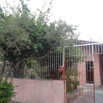 Casa em Praia Grande, bairro Maracanã