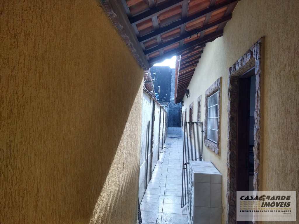 Casa em Praia Grande, no bairro Vilamar