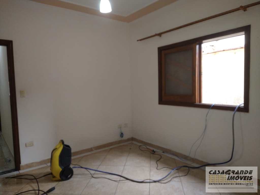 Casa em Praia Grande, no bairro Vilamar