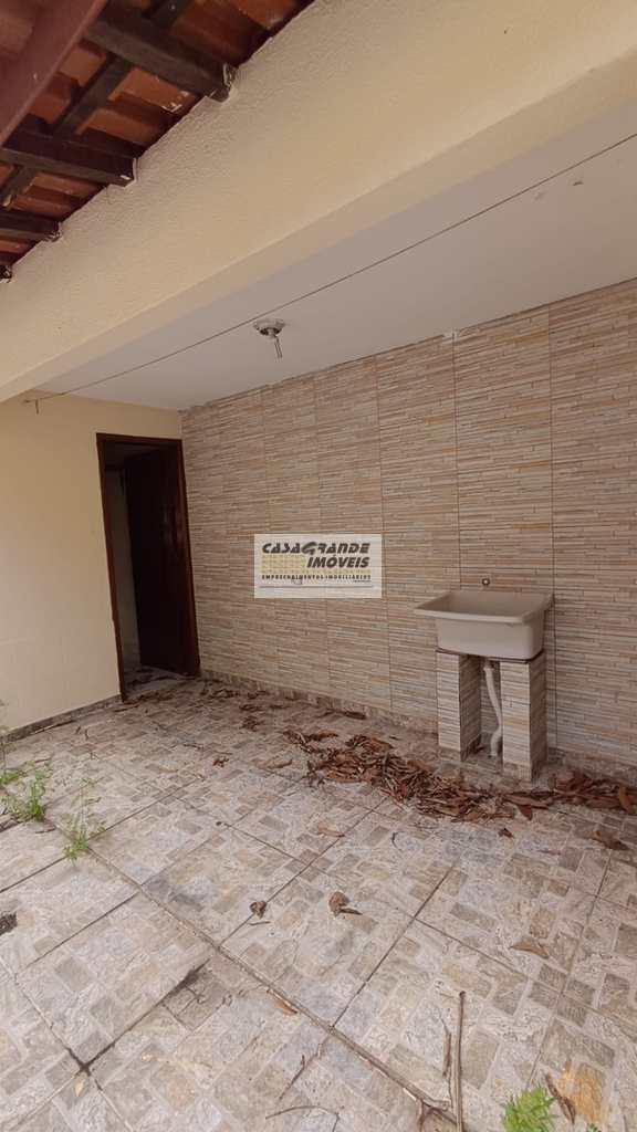 Casa em Praia Grande, no bairro Maracanã