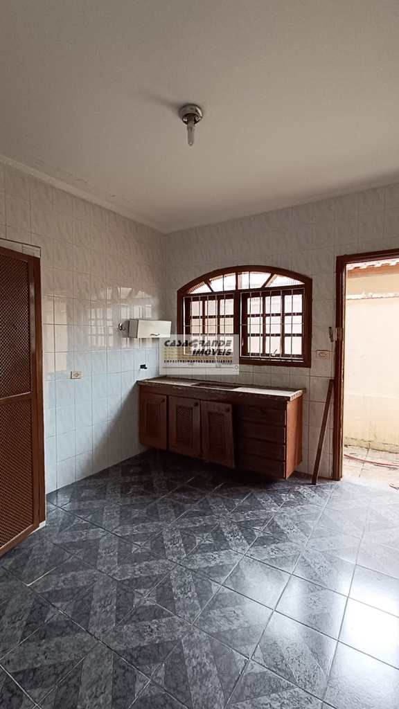 Casa em Praia Grande, no bairro Maracanã