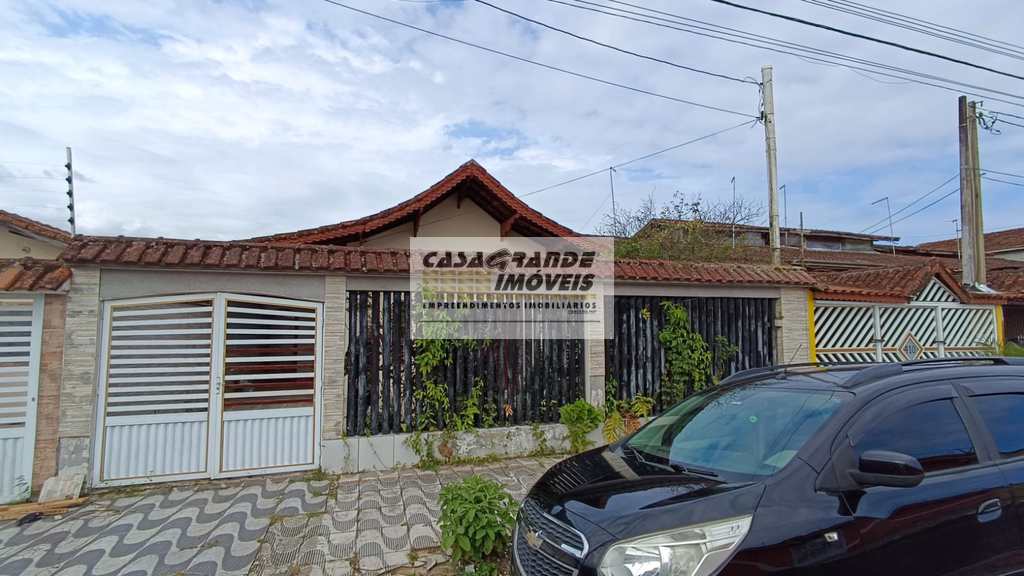 Casa em Praia Grande, no bairro Maracanã