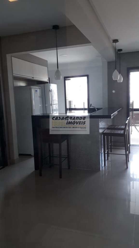 Apartamento em Praia Grande, no bairro Caiçara