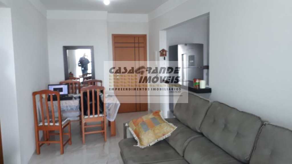 Apartamento em Praia Grande, no bairro Caiçara