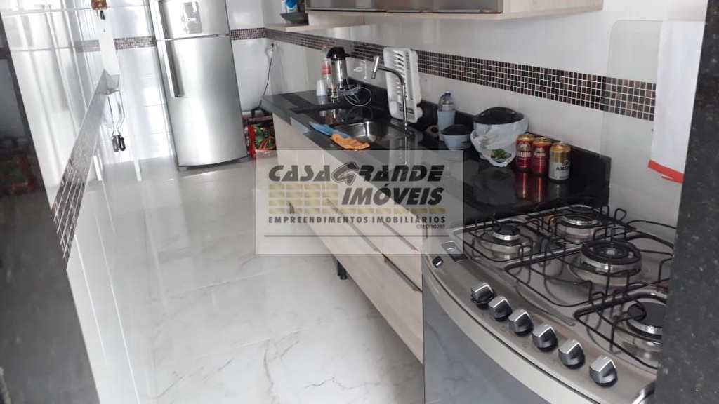 Apartamento em Praia Grande, no bairro Caiçara