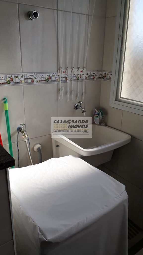 Apartamento em Praia Grande, no bairro Tupi