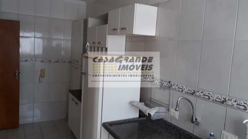 Apartamento em Praia Grande, no bairro Tupi