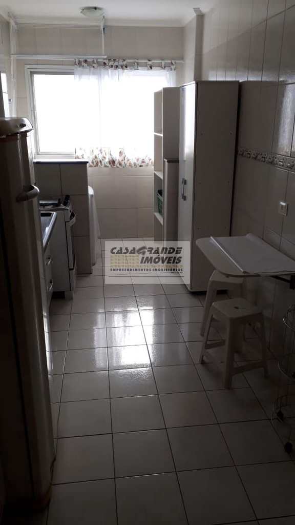 Apartamento em Praia Grande, no bairro Tupi