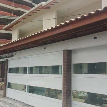 Casa de Condomínio em Praia Grande, bairro Caiçara