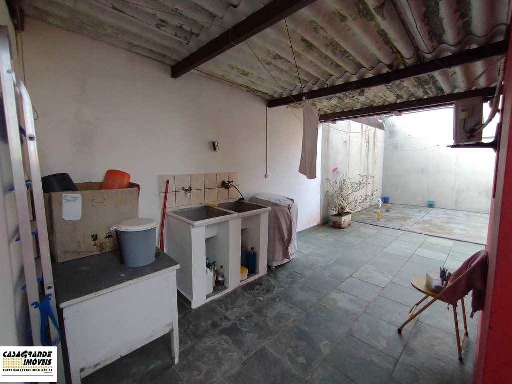 Casa em Praia Grande, no bairro Mirim