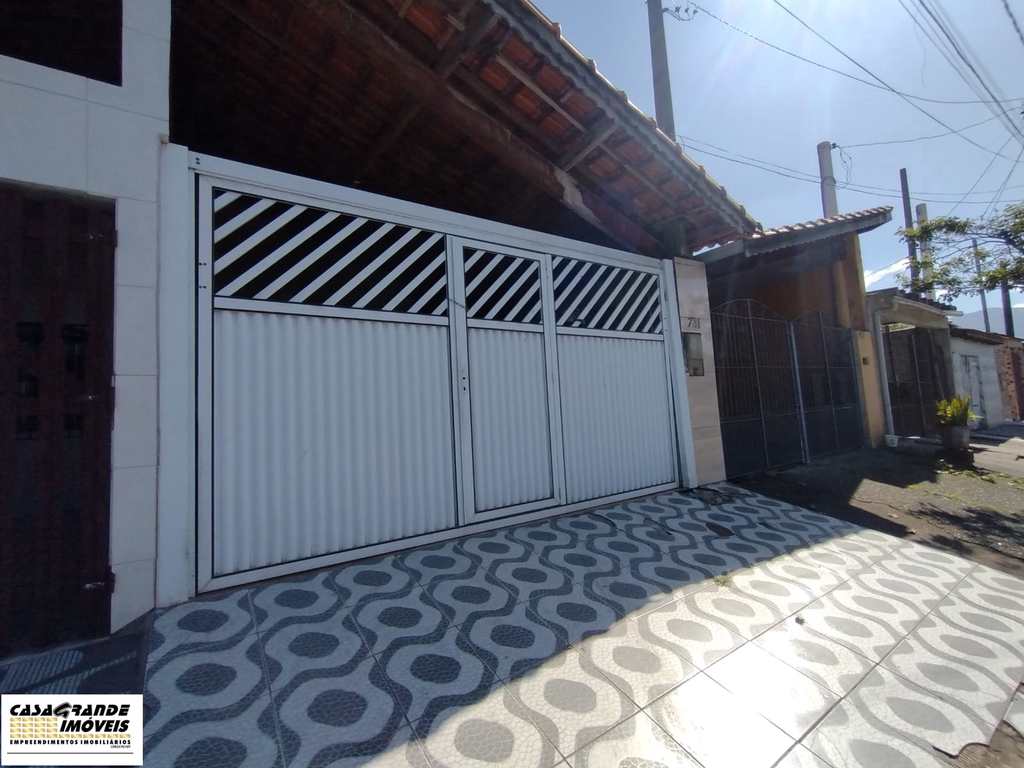 Casa em Praia Grande, no bairro Maracanã